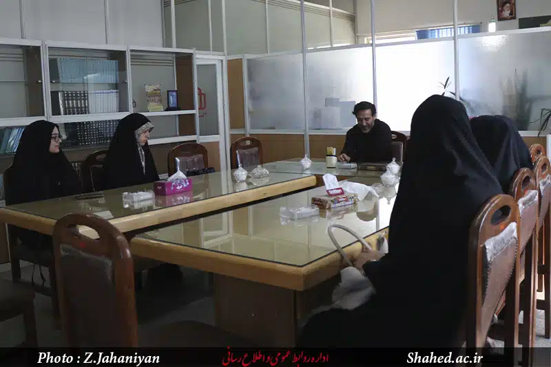 1402-01-28 moavenat daneshjoyi 01