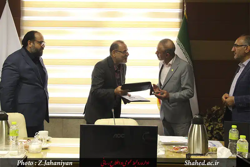 1402-03-31 jalaseye shoraye daneshgah ba Dr,Modares zadeh 13