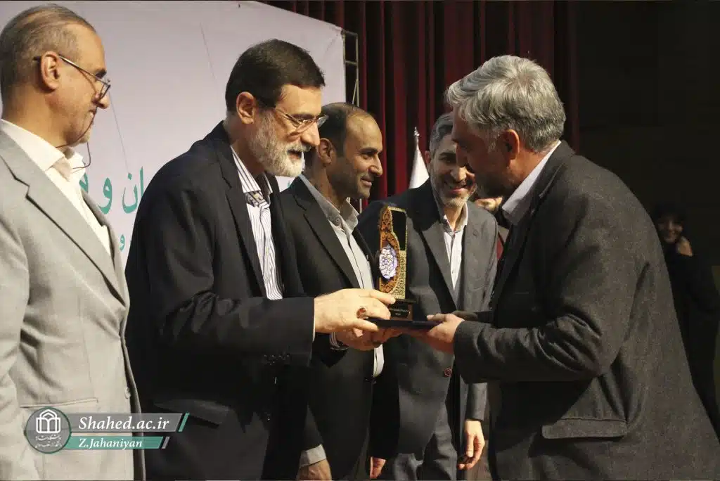1402-10-04 Hamayeshe hafteye pajohesh 18